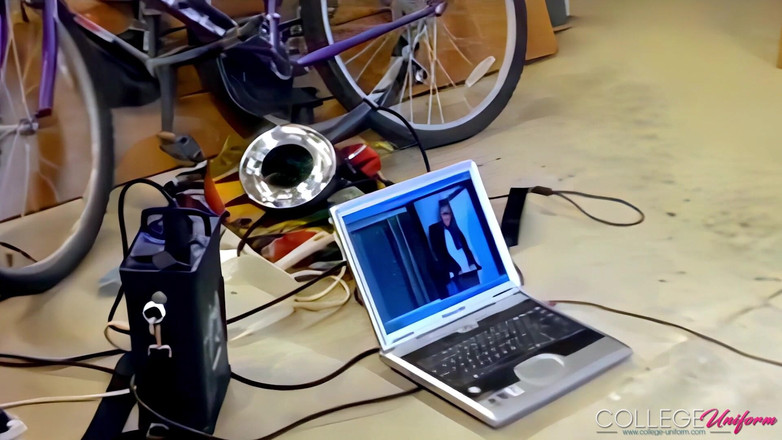 College Uniform: Sesja zdjęciowa z udziałem Candice Collyer, Hayley-Marie