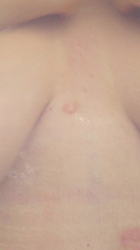 Free - spiel mit meinen titten in der dusche