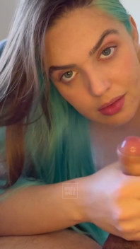 Rubia Enorme Hace La Mejor Felación Desordenada
