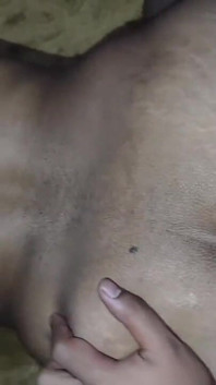 Desi bengali bhabhi Leitoso mamas pressionando e fodido