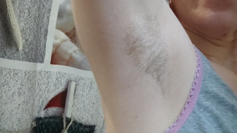 Risky Hairy Couple: Kıllı koltuk altlarımı yalıyorum
