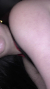 All-asiatische gangbang-fick-party mit lucy und Ivy