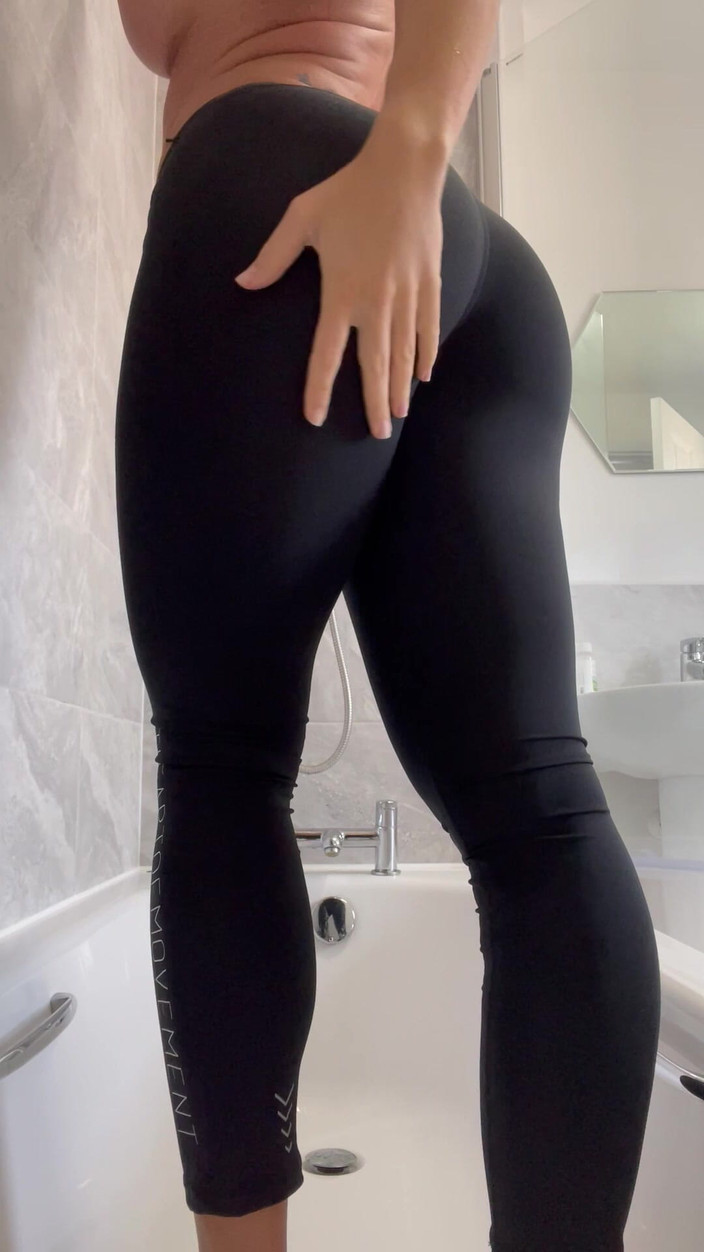 CALLIE ROKS: Mijo yoga calcinha esportes aquáticos no chuveiro orgasmo