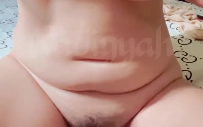Priya Emma: Chubby Amateur Arab Gets Naked Showing Her Big Boobs and...