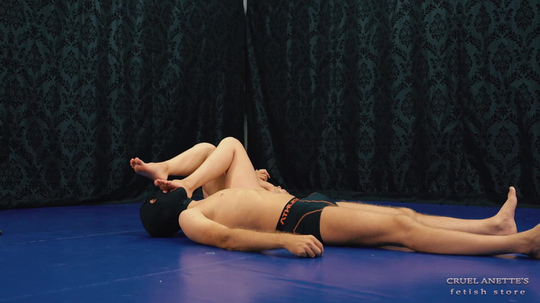 Cruel Anettes fetish world: Wrestling with Foot Domination