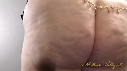 Mxtress Valleycat: Pronume pe cur