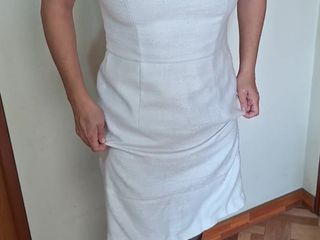 Agnes Swallow: Я испачкаю свои трусики писсингом