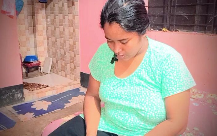 Riyamoni: मैंने मलेशिया से घर आ रही अपनी पत्नी के साथ सेक्स किया था।