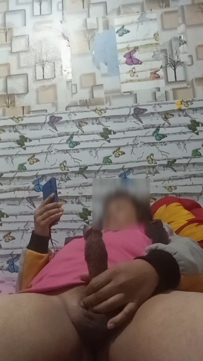 Talahib23: Váš nejlepší přítel, který miluje honění při sledování odvážné.