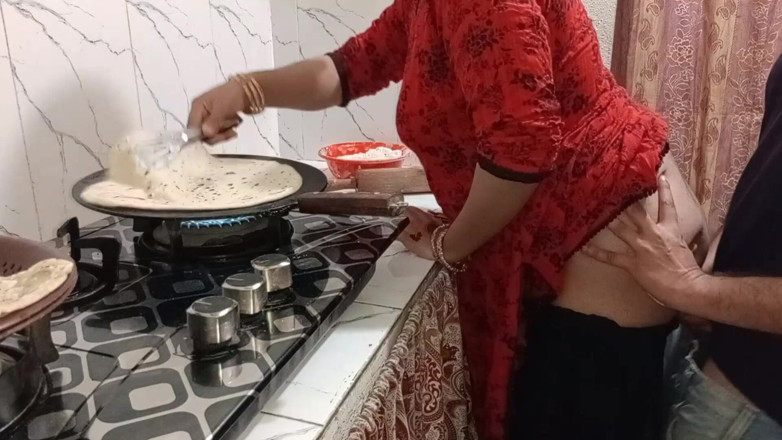 QueenbeautyQB: Indian Step Mom Sex Video in the Kitchen