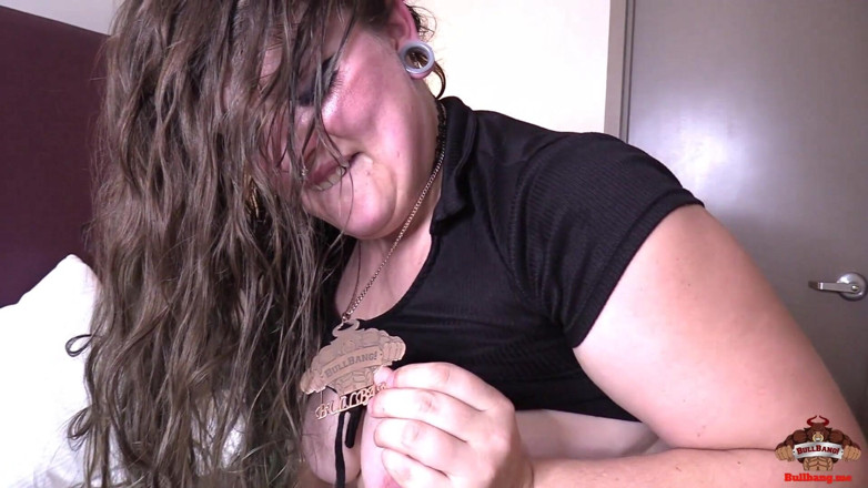 Bull Bang Gang Official: Nerdy Goth PAWG Takes Pounding