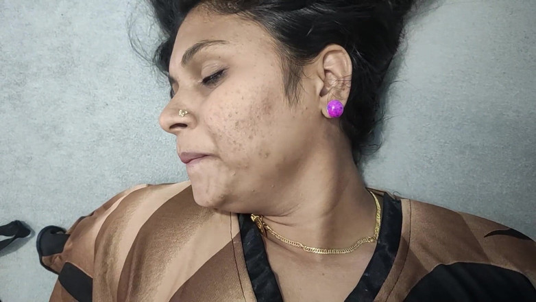 Vaigavarun45: Desi Indian Malayali Couple Nighty Hard Fuck in Bedroom
