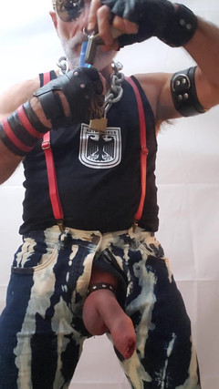 Muscles Cigar FFPig: Pipe táta pumpuje koule a ptáka v monstertube
