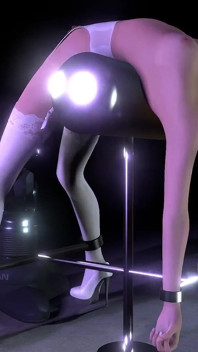 BDSM 섹스 머신에 묶인 섹시한 금발