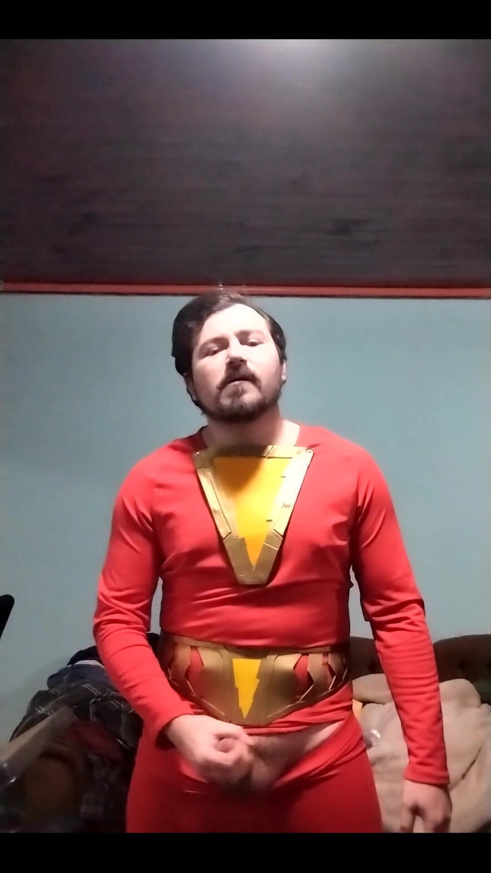 Rokkuman: Косплей shazam