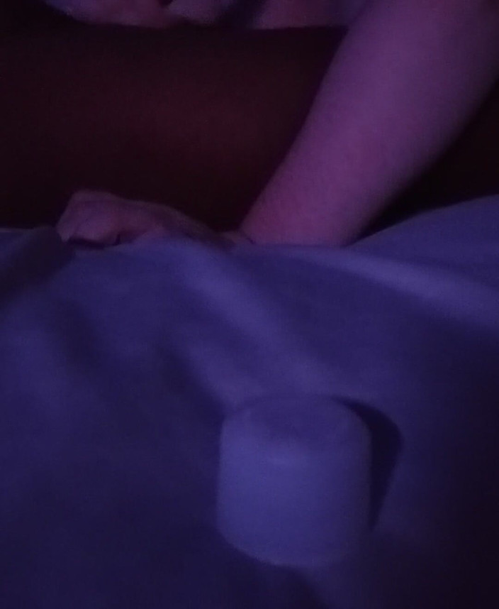 Kat G: 胖美女 Orally 取悦大黑