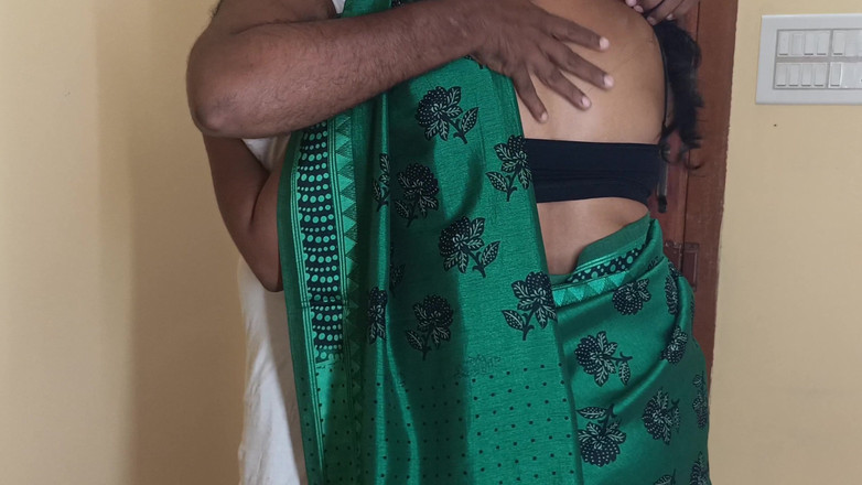 Palani69: 녹색 색 Saree 아줌마 핫한 로맨스 바이러스 성 비디오