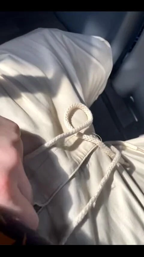 SniffHeadGER: In the Bus. Smell lover