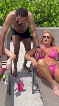 Milfcandy: Lana Lee, Bree Austin con bbc di pollici