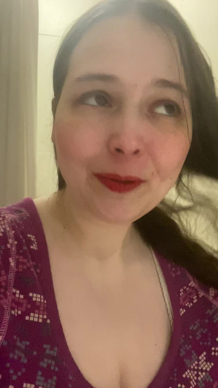 MissChrystalline: Masturbation and Discussing Fantasies While I Play