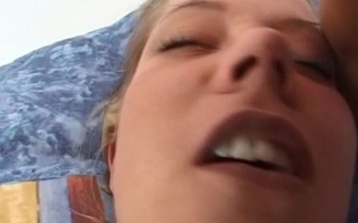 German's Young Babes: Diese solo-session mit dem perfekten deutschen teenager wird dich zum...