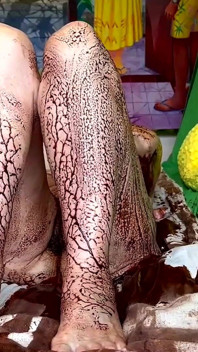 Tôi bị mang đi với sô cô la khi làm trứng phục sinh