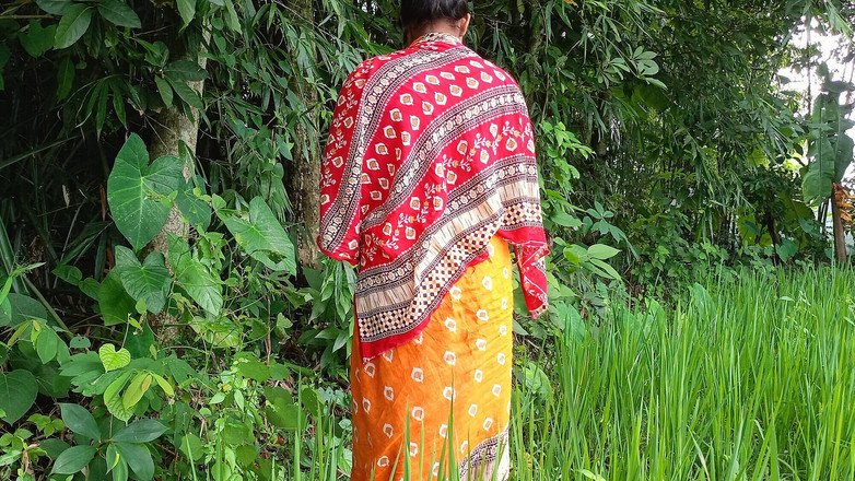 Dogrupali69: 印地语音频哥和继兄弟户外性爱