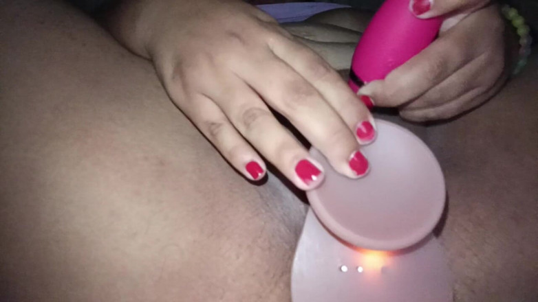 Stepmom_with_big_tits: Buceta gananciosa quer ser penetrada em orgasmos.