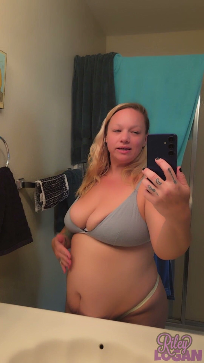 RileyLogan: Weigh and Measure BBW Feedee Gainer
