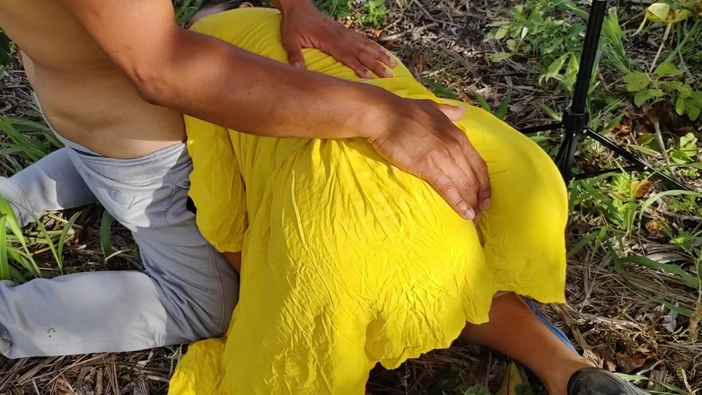 Marys: Hot Couple Fuck in the Open Air