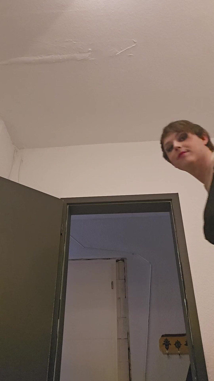 Sissy Millie Lucy: Sissy millie lagi muasin dirinya sendiri bagian 1