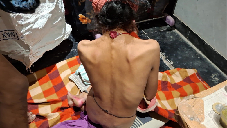 Madhya Sangeeta: Seks zonder pauze in het meubilair van mijn huis, wat...