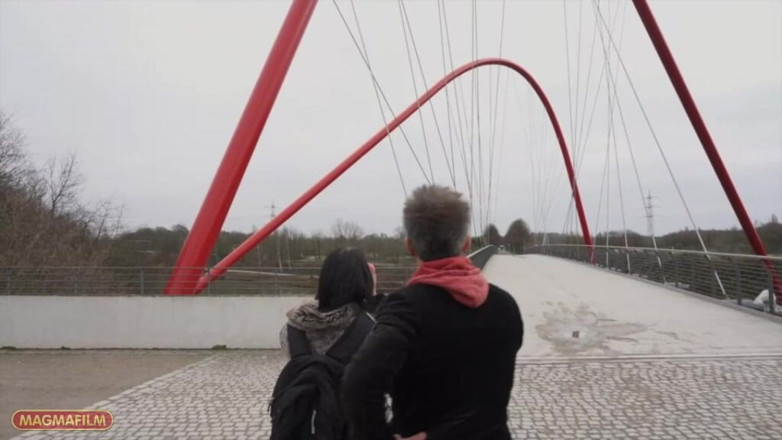 Strassenflirts by Magmafilm: Maria Takes Pictures for a Project. Conny Has Something Similar...