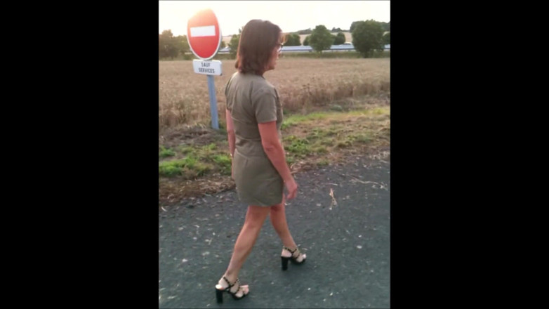 Intim422a: Noemies Naughty Outing