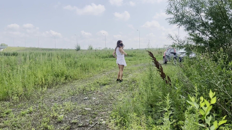 Juli Smith Meow: Exhibition sur le terrain