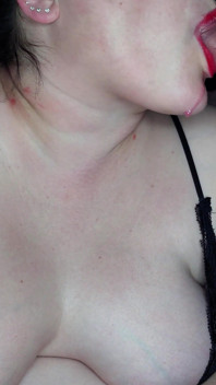 Amateur Stiefmutter Blowjob - Stiefmutter Kommt Auf Natürliche Titten