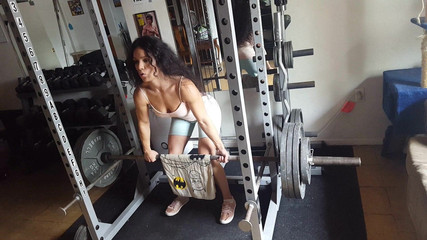 Pervy Studio: Vzpírání