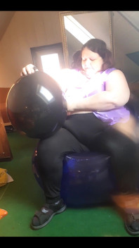 Kittelfetisch Tammara Im Engen Kittel