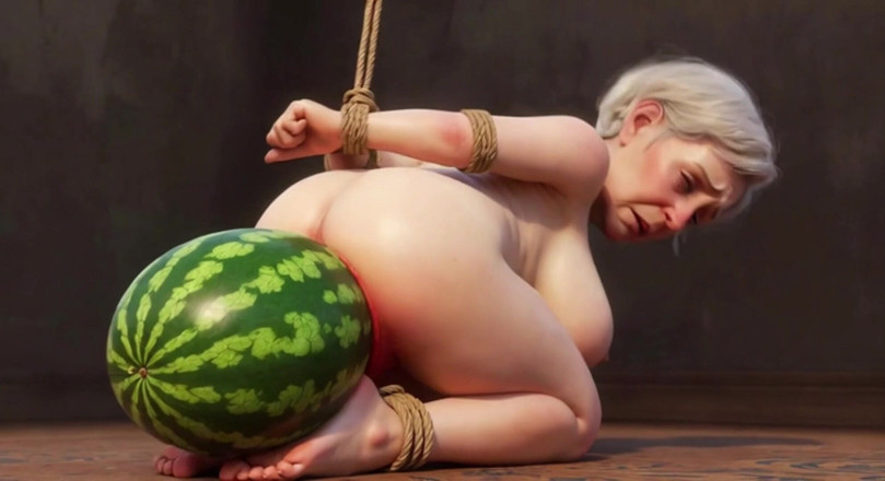 Anime Hentai: Nenek tua terikat dengan semangka besar di pantat - sakit &amp; orgasme