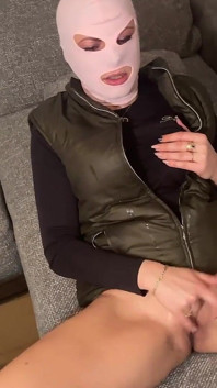 Orta yaşlı seksi kadın ep 25'in maceraları esnetmeyi seviyorum c