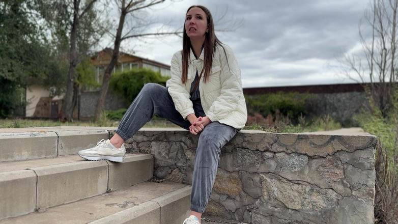 Hottie goddess: 吐き捨て、苦痛、咳、拷問、プレイ視点