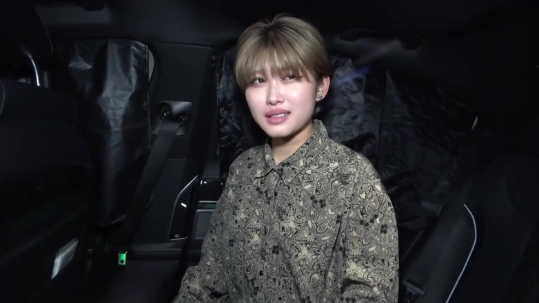 Asians in love: สาวเอเชียดูดควยในรถ