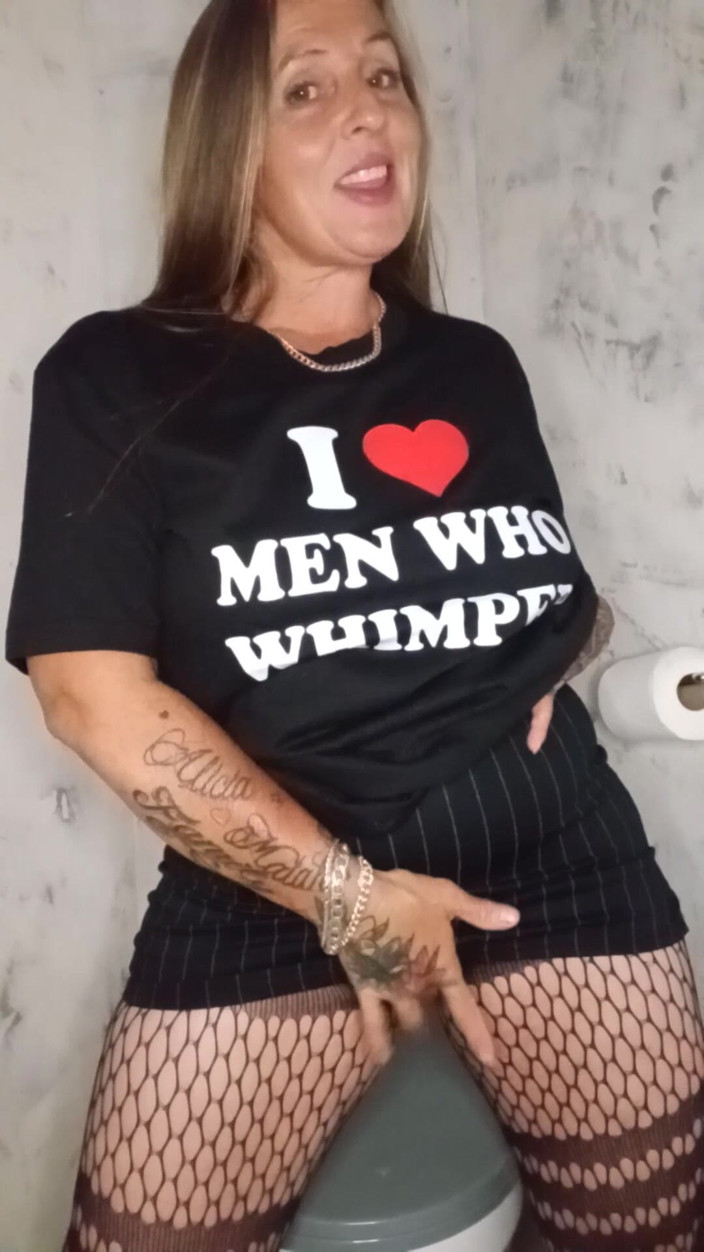 Kitty James: I Love Men Who Whimper