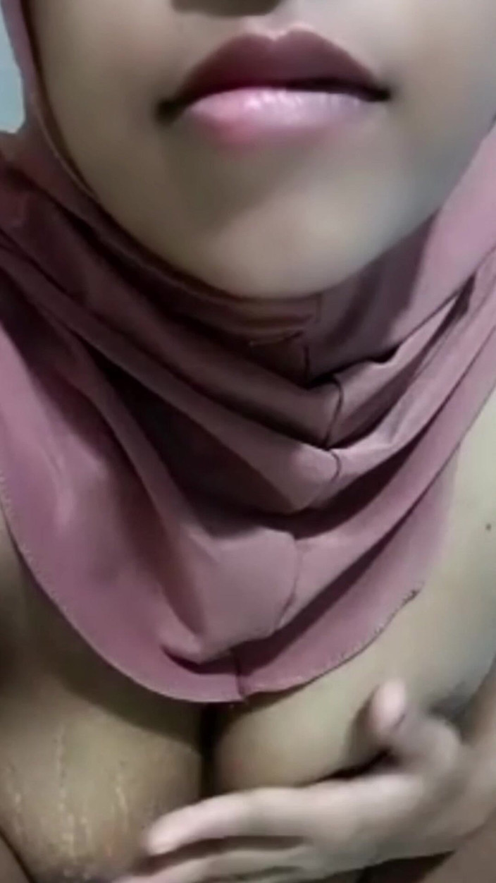 Rania: Ich werde meinen arsch in den arsch getreten bekommen