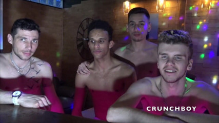 French pigs used raw by French straights: Nico scopato senza preservativo dal top ebony twink in sauna