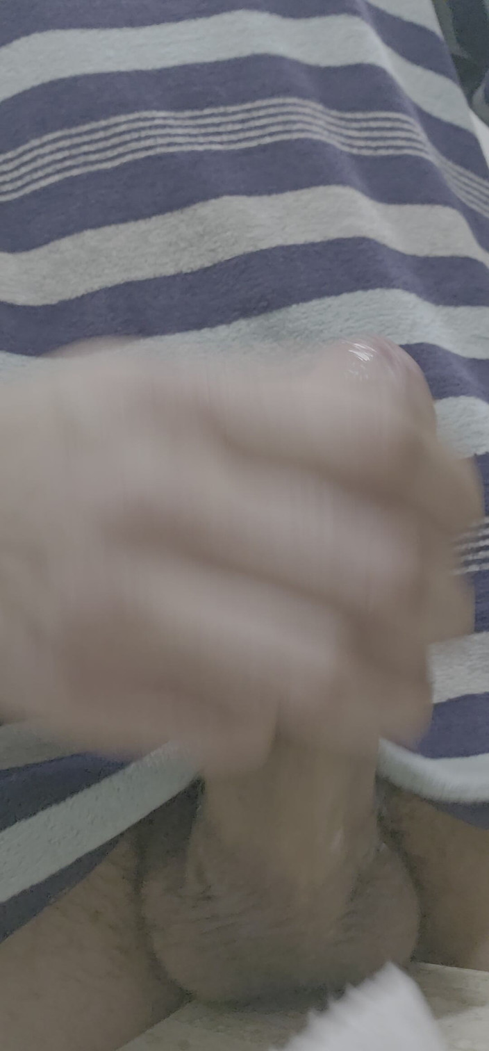 Lobon8a: Io masturbo Mi polla grande para ti