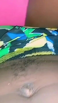 La ragazza birichina scopa il grande capo.