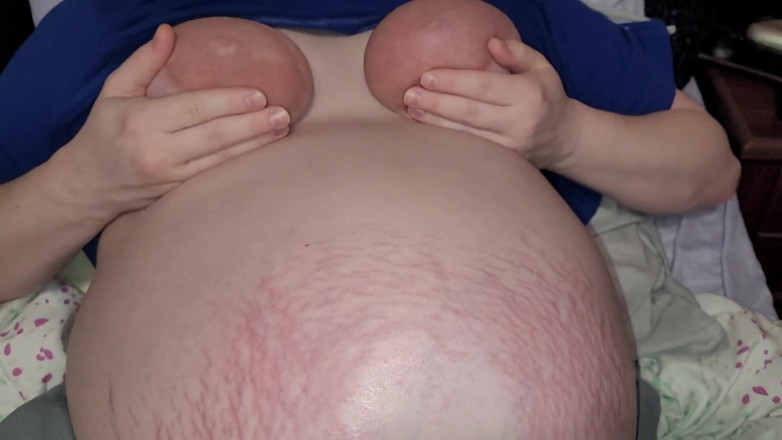 On cloud sixty nine: Cumming on Pregnant Wife's Toes