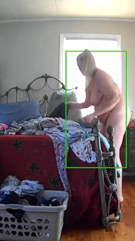 Nachytal jsem moji sexy mámu při praní!