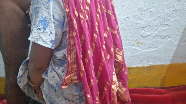 Busty Banuu: Meid zuigt de lul van mijn man